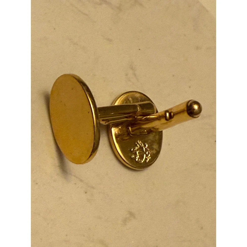 Brooks Brothers Gold Tone Oval Cufflinks with Golden Fleece Logo Toggle Back VTG